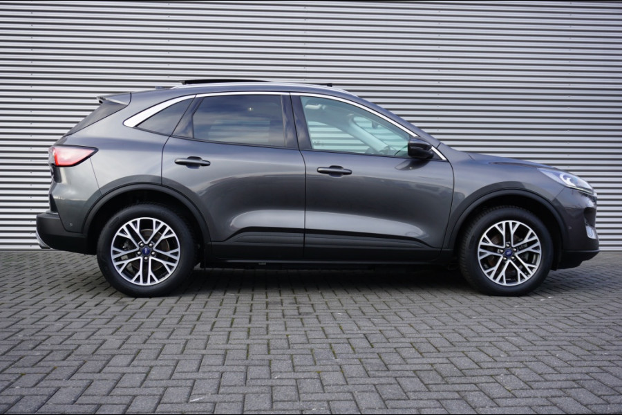 Ford Kuga 225PK PHEV Titanium X AUTOMAAT | PANO | HEADUP | CAMERA