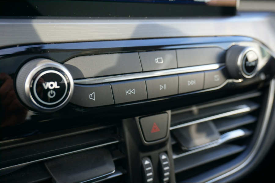 Ford Kuga 225PK PHEV Titanium X AUTOMAAT | PANO | HEADUP | CAMERA