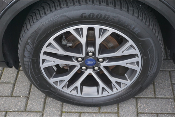 Ford Kuga 225PK PHEV Titanium X AUTOMAAT | PANO | HEADUP | CAMERA