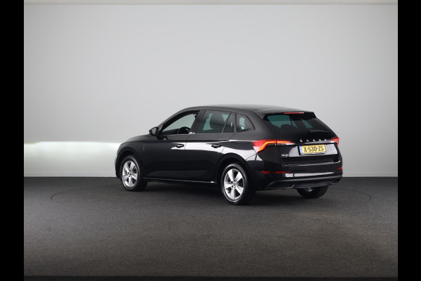 Škoda SCALA 1.0 TSI Ambition 110pk | Panoramadak | Parkeersensoren achter | Full Led koplampen | 16 inch Lichtmetalen velgen