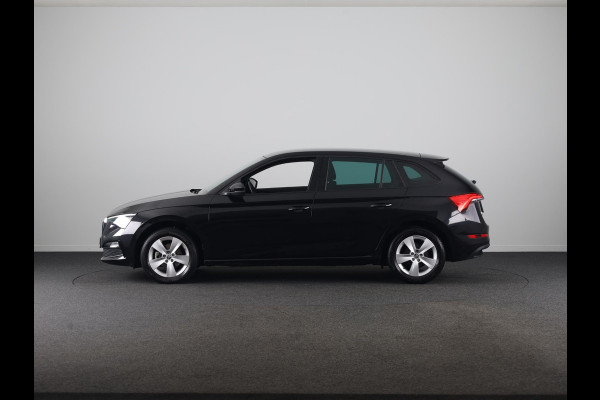 Škoda SCALA 1.0 TSI Ambition 110pk | Panoramadak | Parkeersensoren achter | Full Led koplampen | 16 inch Lichtmetalen velgen