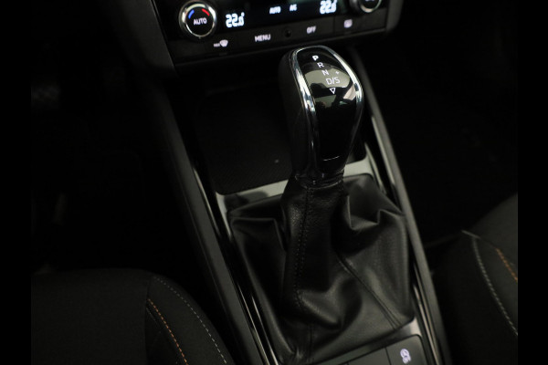 Škoda SCALA 1.0 TSI Ambition 110pk | Panoramadak | Parkeersensoren achter | Full Led koplampen | 16 inch Lichtmetalen velgen
