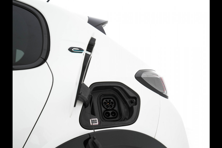Peugeot e-208 EV GT Pack 50 kWh (3-Fase-11kW) {SOH-86%} (INCL-BTW) *HEATPUMP | PANO | FULL-LED | DIGI-COCKPIT | BLINDSPOT | CAMERA | LEATHER-ALCANTARA | AMBIENTLIGHT | NAVI-FULLMAP | LANE-ASSIST | KEYLESS | DAB | CCS-FASTLOADER | HEATED-SPORTSEATS