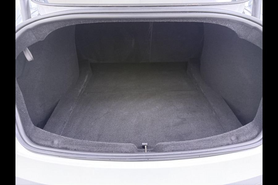 Tesla Model 3 Premium Long Range AWD 78 kWh VAN €42.900,- NU VOOR SLECHTS €39.440,- Uw LENTEVOORDEEL €3.460,- |ORGINELE AFN. TREKHAAK TESLA| AUTOPILOT| STOELVENTILATIE + VERWARMING| VOLLEDIGE TESLA GARANTIE T/M 01/2028 OF 80.000KM| DE HOOGVOLTACCU EN AANDRIJFLIJN TOT 2032 of 192.000KM |