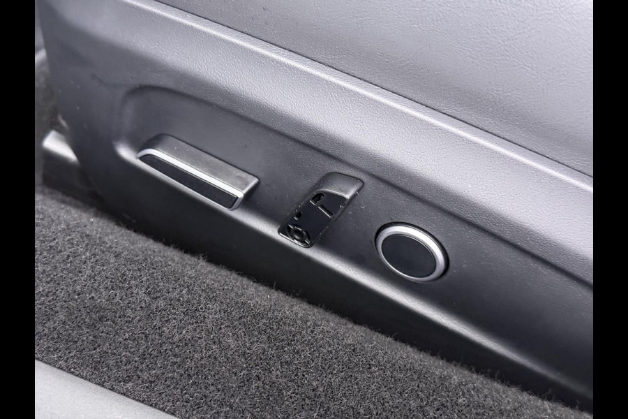 Tesla Model 3 Premium Long Range AWD 78 kWh VAN €42.900,- NU VOOR SLECHTS €39.440,- Uw LENTEVOORDEEL €3.460,- |ORGINELE AFN. TREKHAAK TESLA| AUTOPILOT| STOELVENTILATIE + VERWARMING| VOLLEDIGE TESLA GARANTIE T/M 01/2028 OF 80.000KM| DE HOOGVOLTACCU EN AANDRIJFLIJN TOT 2032 of 192.000KM |