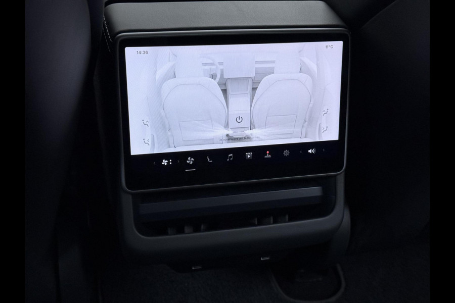 Tesla Model 3 Premium Long Range AWD 78 kWh VAN €42.900,- NU VOOR SLECHTS €39.440,- Uw LENTEVOORDEEL €3.460,- |ORGINELE AFN. TREKHAAK TESLA| AUTOPILOT| STOELVENTILATIE + VERWARMING| VOLLEDIGE TESLA GARANTIE T/M 01/2028 OF 80.000KM| DE HOOGVOLTACCU EN AANDRIJFLIJN TOT 2032 of 192.000KM |
