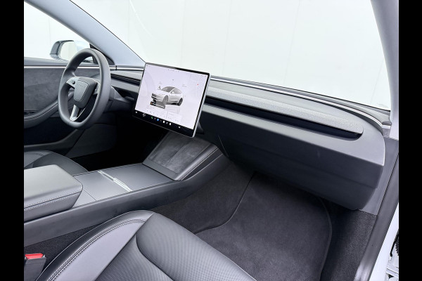 Tesla Model 3 Premium Long Range AWD 78 kWh VAN €42.900,- NU VOOR SLECHTS €39.440,- Uw LENTEVOORDEEL €3.460,- |ORGINELE AFN. TREKHAAK TESLA| AUTOPILOT| STOELVENTILATIE + VERWARMING| VOLLEDIGE TESLA GARANTIE T/M 01/2028 OF 80.000KM| DE HOOGVOLTACCU EN AANDRIJFLIJN TOT 2032 of 192.000KM |