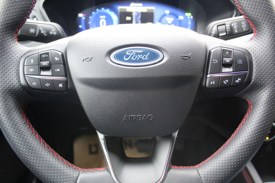 Ford Kuga 2.5 PHEV ST-Line X , 1500kg Trekgewicht Hybride rijden voor een reële prijs ! Adaptive Cruise Control, Stoel-, stuur- en voorraamverwarming, Climate Control, Metallic lak, Camera v+a, Elektr. achterklep, Side- en lane assist etc.