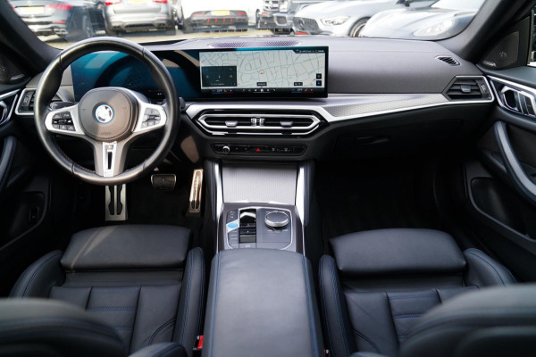 BMW i4 M50 High Executive 84 kWh | Schuifdak | BTW incl. | Harman/Kardon | Head up | Adaptieve cruise | Kuipstoelen | 360 cam |