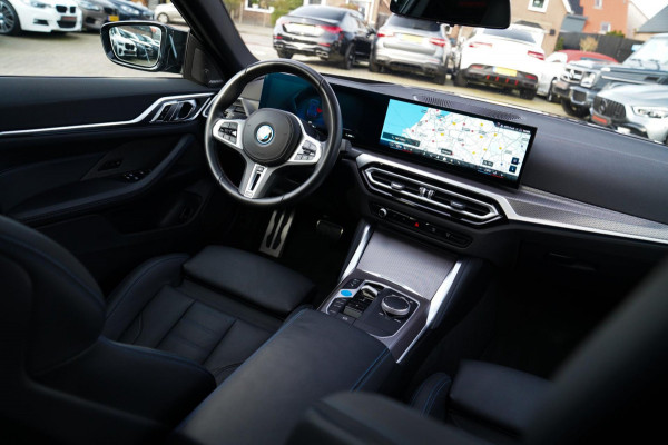 BMW i4 M50 High Executive 84 kWh | Schuifdak | BTW incl. | Harman/Kardon | Head up | Adaptieve cruise | Kuipstoelen | 360 cam |