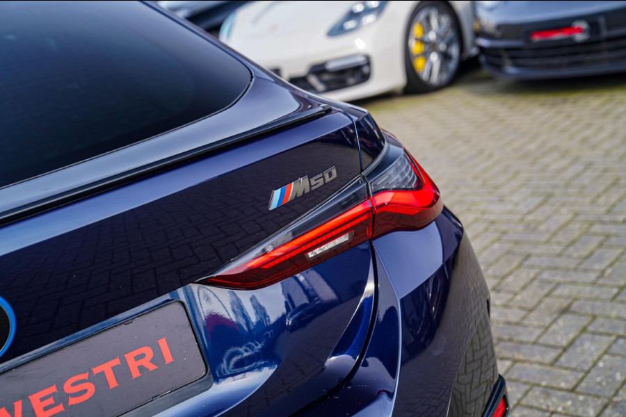 BMW i4 M50 High Executive 84 kWh | Schuifdak | BTW incl. | Harman/Kardon | Head up | Adaptieve cruise | Kuipstoelen | 360 cam |