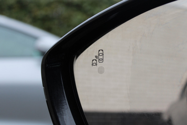 Peugeot 508 SW 1.6 HYbrid Allure Pack Business | Adaptieve cruise | BLIS | Camera | Carplay |