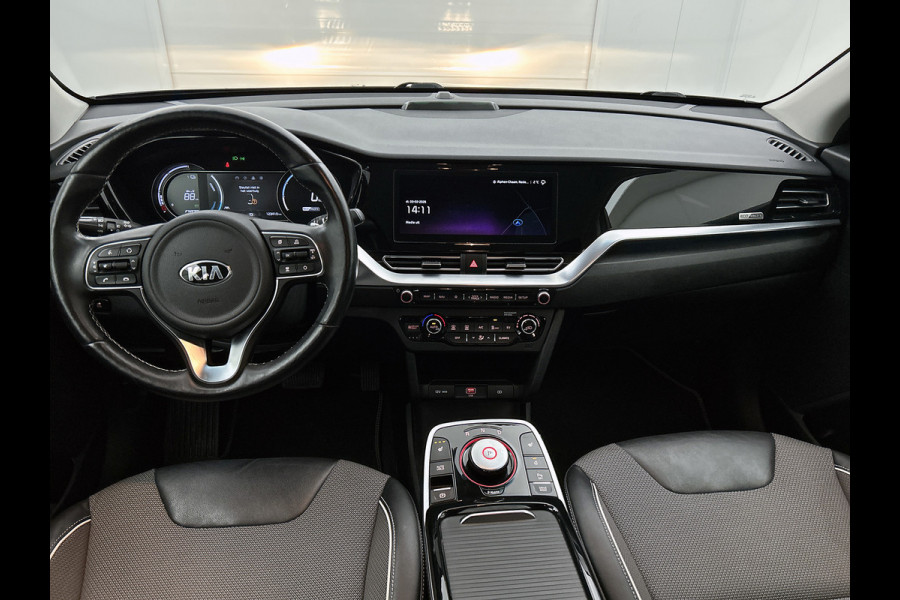 Kia e-Niro DynamicLine 64 kWh (NAVIGATIE, STOEL-/STUURVERWARMING, CARPLAY, 1e EIGENAAR)
