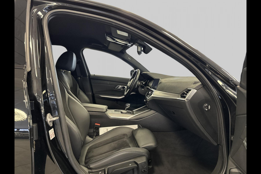 BMW 3 Serie 318i Executive Edition Cruise-control | parkeersensoren | m pakket