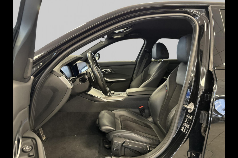 BMW 3 Serie 318i Executive Edition Cruise-control | parkeersensoren | m pakket