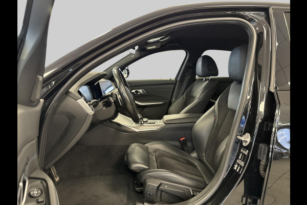 BMW 3 Serie 318i Executive Edition Cruise-control | parkeersensoren | m pakket