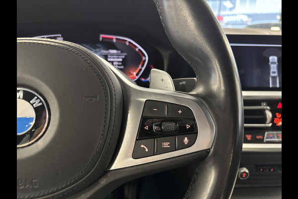 BMW 3 Serie 318i Executive Edition Cruise-control | parkeersensoren | m pakket