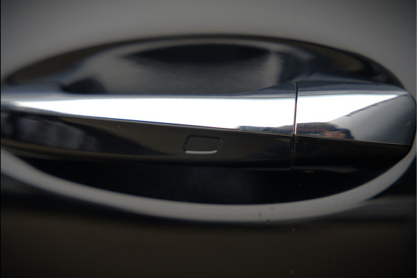 Mercedes-Benz CLA-Klasse Shooting Brake 180 Premium Plus | Stoelverwarming | Parkeersensoren | Navigatie | Cruise Control | Keyless | Ambiance Verlichting | Climate Control