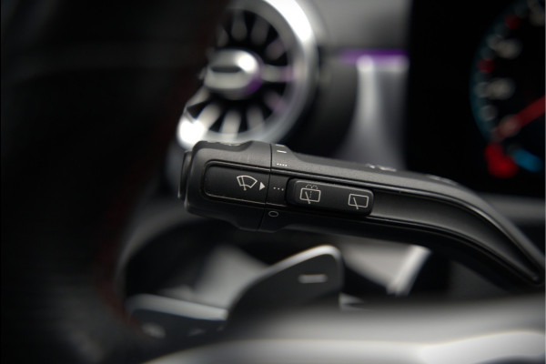 Mercedes-Benz CLA-Klasse Shooting Brake 180 Premium Plus | Stoelverwarming | Parkeersensoren | Navigatie | Cruise Control | Keyless | Ambiance Verlichting | Climate Control