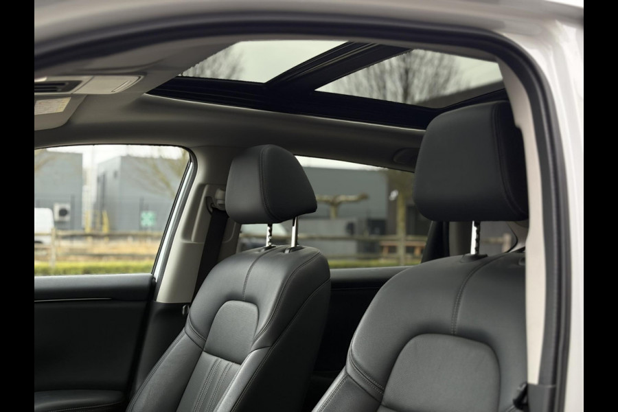 Honda Zr-V 2.0 e:HEV Advance | Pano, Leder, Carplay/Android, Camera, ACC, Stoel+Stuur+Achterb.verw., Trekhaak | Dealeronderhouden|