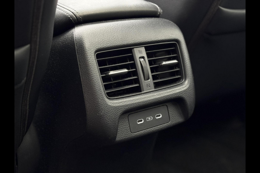 Honda Zr-V 2.0 e:HEV Advance | Pano, Leder, Carplay/Android, Camera, ACC, Stoel+Stuur+Achterb.verw., Trekhaak | Dealeronderhouden|