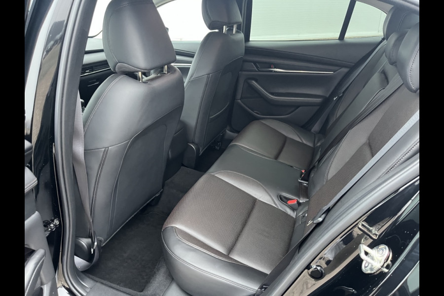 Mazda 3 2.0 122pk, Comfort, Bose + leer, trekhaak