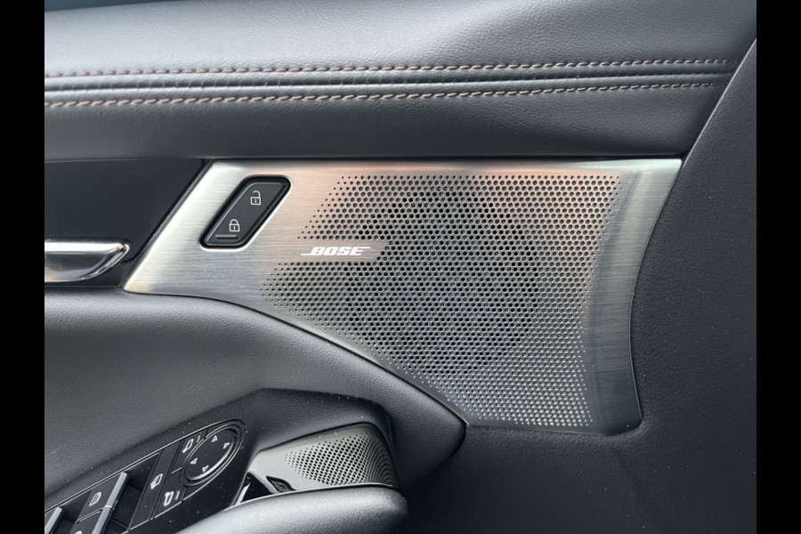 Mazda 3 2.0 122pk, Comfort, Bose + leer, trekhaak