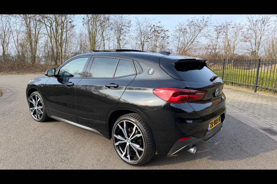 BMW X2 SDrive20i High Exe M-Pakket Panoramadak leer Navi Head-Up Camera