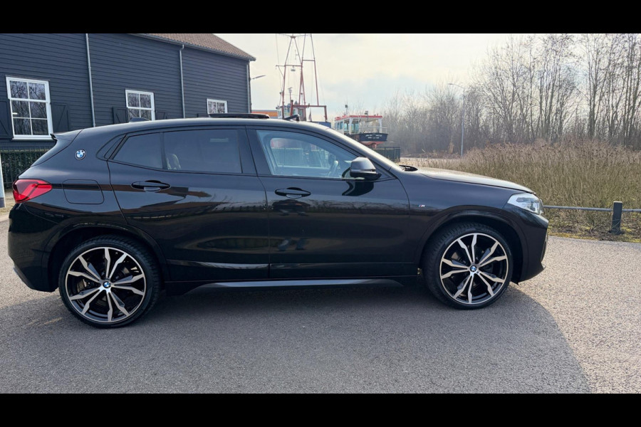 BMW X2 SDrive20i High Exe M-Pakket Panoramadak leer Navi Head-Up Camera