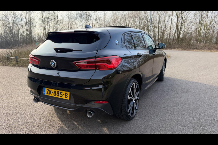 BMW X2 SDrive20i High Exe M-Pakket Panoramadak leer Navi Head-Up Camera