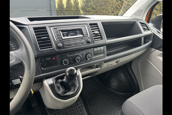 Volkswagen Transporter 2.0 TDI 102 PK TRENDLINE / L2H1 / 1e EIG. / DUBBEL CABINE / TREKHAAK / AIRCO / CRUISE