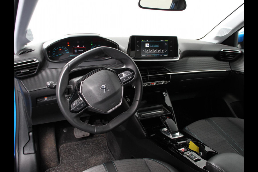 Peugeot e-208 EV Allure 50 kWh Climate control | Cruise control | LED | Camera | Parkeersensor achter | Lane assist | Navigatie | Apple Carplay/ Android Auto