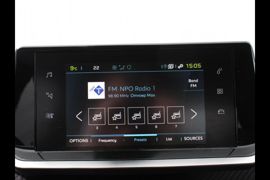 Peugeot e-208 EV Allure 50 kWh Climate control | Cruise control | LED | Camera | Parkeersensor achter | Lane assist | Navigatie | Apple Carplay/ Android Auto