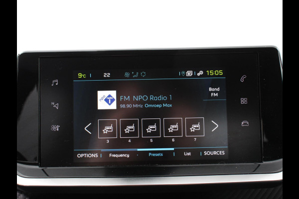 Peugeot e-208 EV Allure 50 kWh Climate control | Cruise control | LED | Camera | Parkeersensor achter | Lane assist | Navigatie | Apple Carplay/ Android Auto