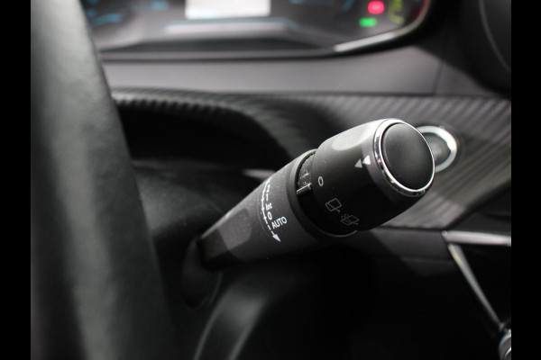 Peugeot e-208 EV Allure 50 kWh Climate control | Cruise control | LED | Camera | Parkeersensor achter | Lane assist | Navigatie | Apple Carplay/ Android Auto