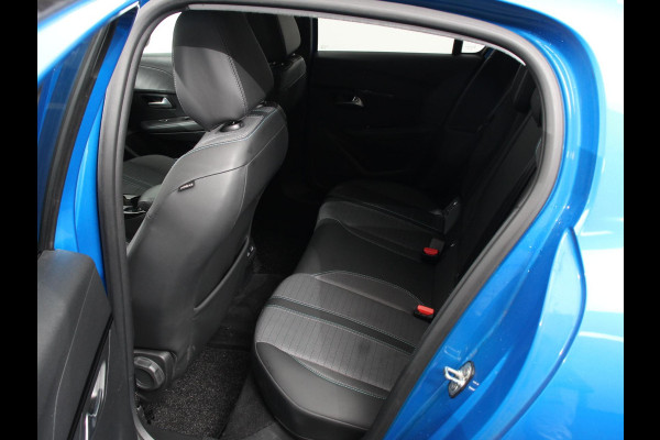 Peugeot e-208 EV Allure 50 kWh Climate control | Cruise control | LED | Camera | Parkeersensor achter | Lane assist | Navigatie | Apple Carplay/ Android Auto