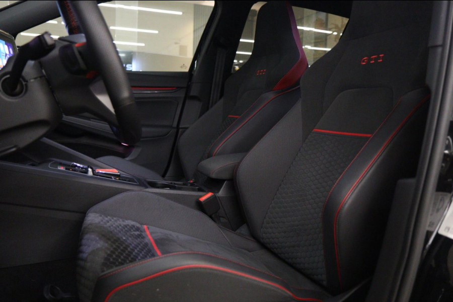 Volkswagen Golf 2.0 TSI GTI 45 JAHRE CLUBSPORT AKRA/NURBURGRINF/PANO/HUD/H-K/VOL