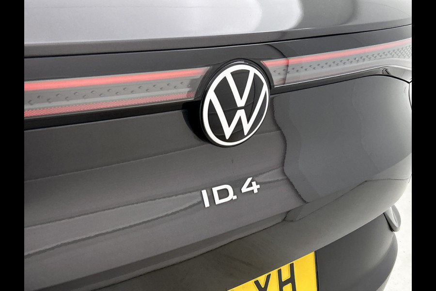 Volkswagen ID.4 Life 77 kWh (STOELVERWARMING, CAMERA, CARPLAY, NAVIGATIE, 1e EIGENAAR, GOED ONDERHOUDEN)