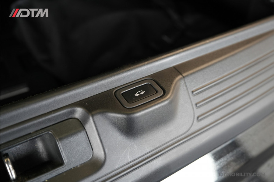 Land Rover Range Rover P400e Vogue | Panorama | Standkachel