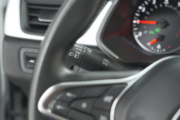 Renault Captur TCe 100 Intens | Stoelverwarming | Camera | Apple Carplay
