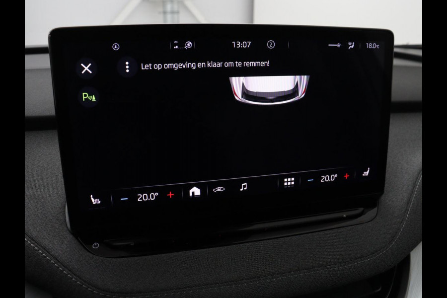 Škoda ENYAQ iV 60 | Stoelverwarming | Adaptive cruise | Warmtepomp | Matrix LED | Keyless | Carplay | Stuurverwarming | Navigatie | Sfeerverlichting | Half leder | Climate control