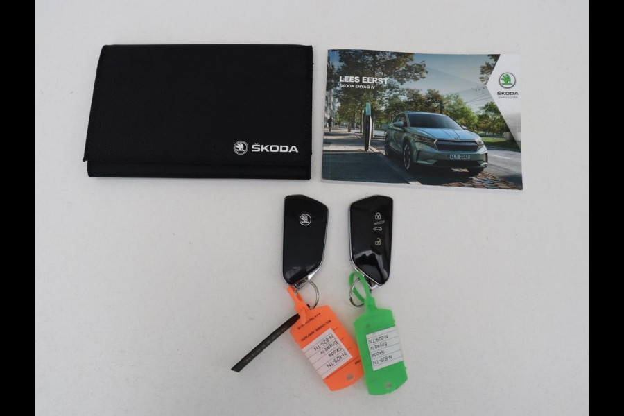 Škoda ENYAQ iV 60 | Stoelverwarming | Adaptive cruise | Warmtepomp | Matrix LED | Keyless | Carplay | Stuurverwarming | Navigatie | Sfeerverlichting | Half leder | Climate control