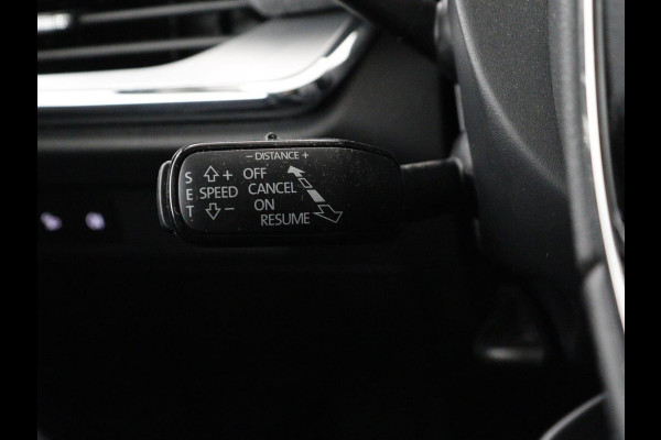 Škoda ENYAQ iV 60 | Stoelverwarming | Adaptive cruise | Warmtepomp | Matrix LED | Keyless | Carplay | Stuurverwarming | Navigatie | Sfeerverlichting | Half leder | Climate control