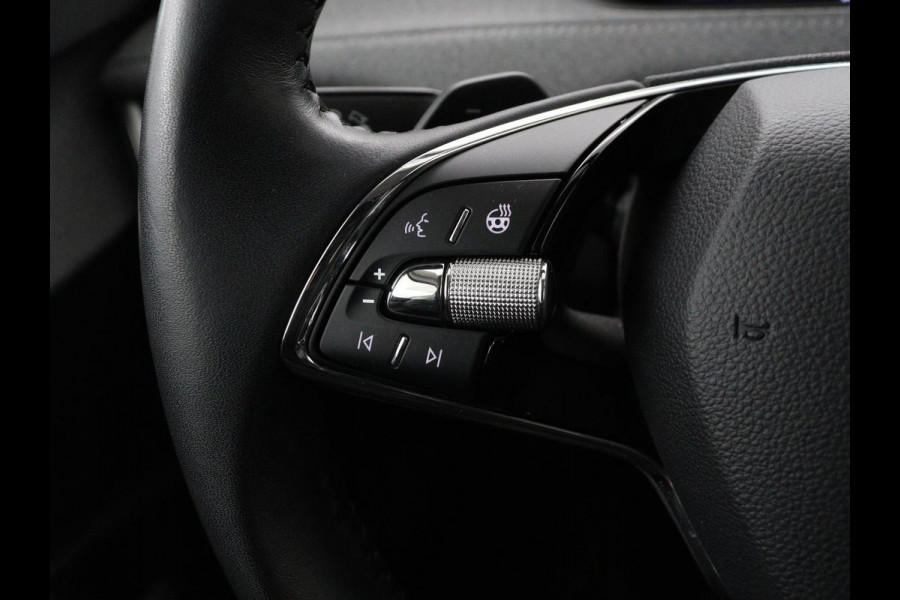 Škoda ENYAQ iV 60 | Stoelverwarming | Adaptive cruise | Warmtepomp | Matrix LED | Keyless | Carplay | Stuurverwarming | Navigatie | Sfeerverlichting | Half leder | Climate control