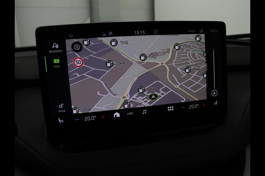 Škoda ENYAQ iV 60 | Stoelverwarming | Adaptive cruise | Warmtepomp | Matrix LED | Keyless | Carplay | Stuurverwarming | Navigatie | Sfeerverlichting | Half leder | Climate control