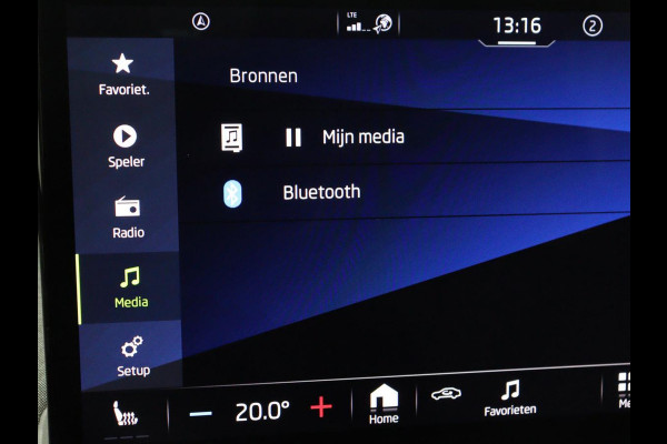 Škoda ENYAQ iV 60 | Stoelverwarming | Adaptive cruise | Warmtepomp | Matrix LED | Keyless | Carplay | Stuurverwarming | Navigatie | Sfeerverlichting | Half leder | Climate control