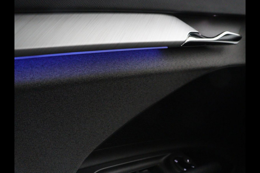 Škoda ENYAQ iV 60 | Stoelverwarming | Adaptive cruise | Warmtepomp | Matrix LED | Keyless | Carplay | Stuurverwarming | Navigatie | Sfeerverlichting | Half leder | Climate control