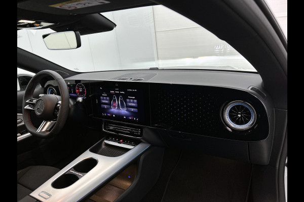 Mercedes-Benz CLA-Klasse 180 Business Solution AMG | Nightpakket | Multibeam Led | Thermotronic | Memorypakket | 19 inch AMG velgen | Sierdelen geborsteld aluminium |Smartphone integratiepakket | Adaptieve cruisecontrol |