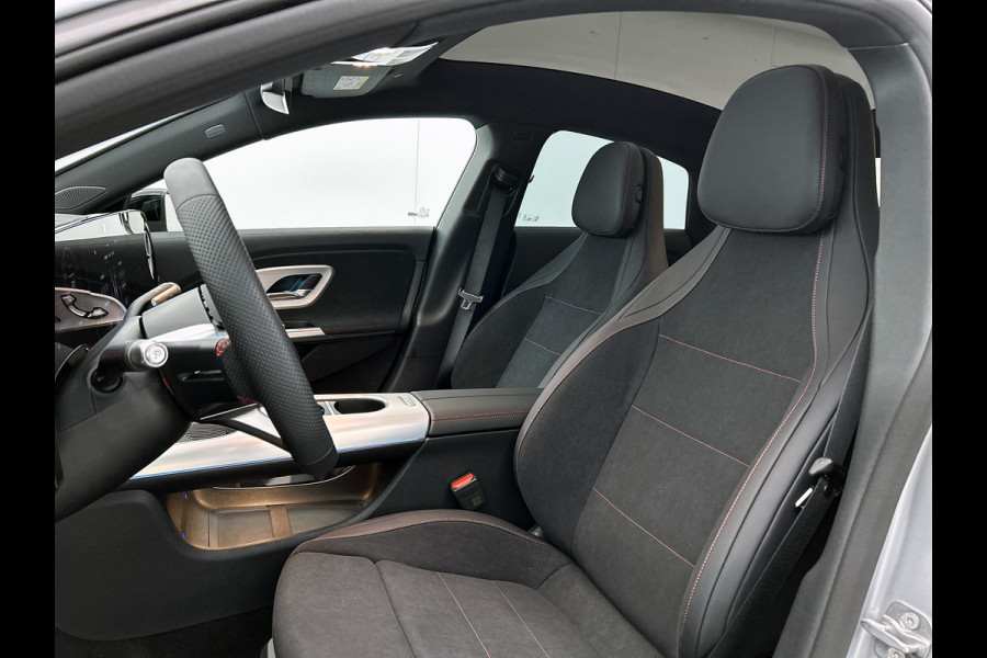 Mercedes-Benz CLA-Klasse 180 Business Solution AMG | Nightpakket | Multibeam Led | Thermotronic | Memorypakket | 19 inch AMG velgen | Sierdelen geborsteld aluminium |Smartphone integratiepakket | Adaptieve cruisecontrol |