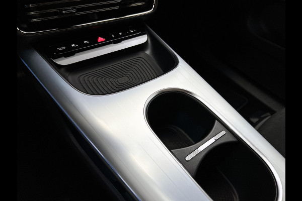 Mercedes-Benz CLA-Klasse 180 Business Solution AMG | Nightpakket | Multibeam Led | Thermotronic | Memorypakket | 19 inch AMG velgen | Sierdelen geborsteld aluminium |Smartphone integratiepakket | Adaptieve cruisecontrol |